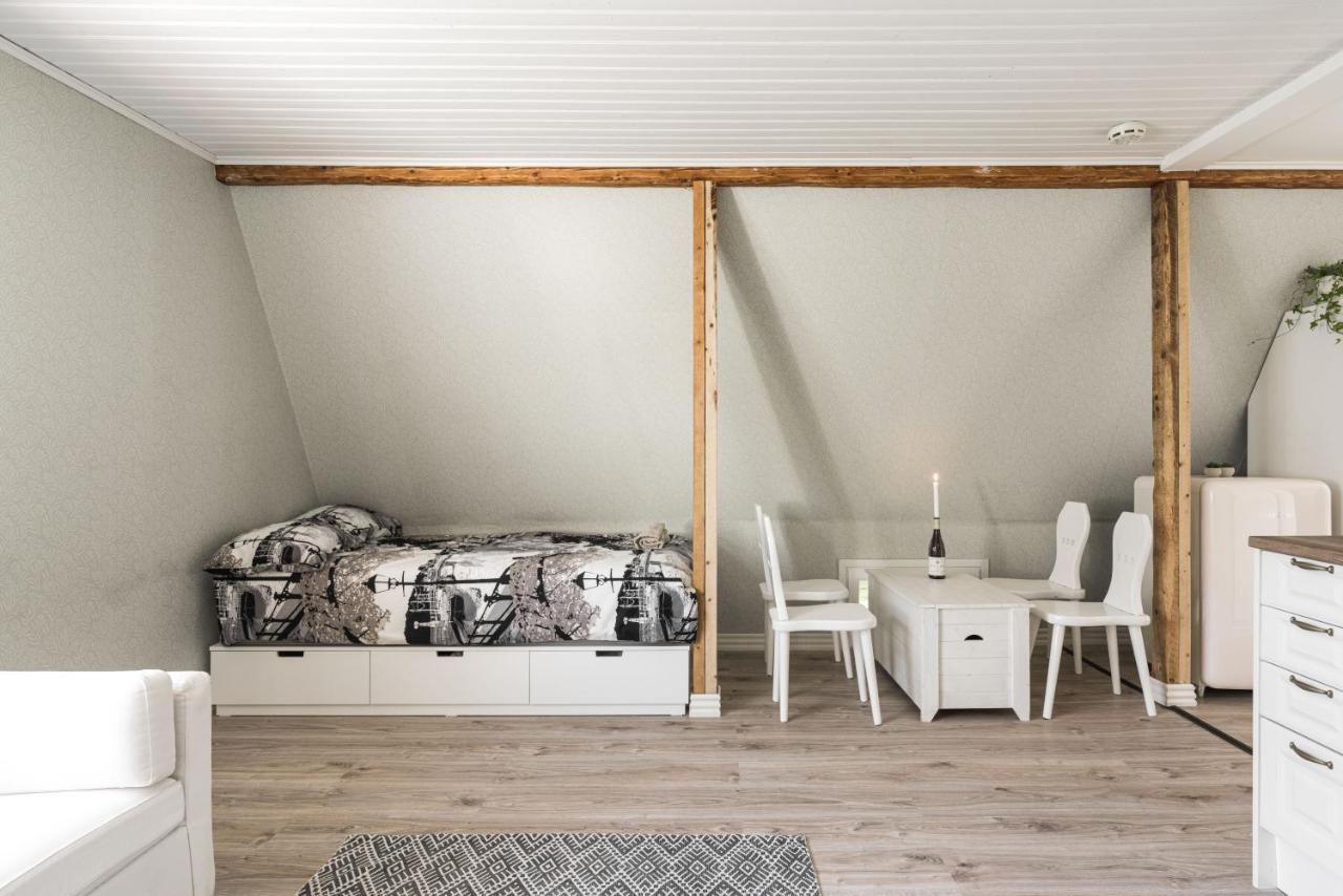 Newly Renovated Apartment In A Woodenhouse From 1910 In Martti! Turku Luaran gambar