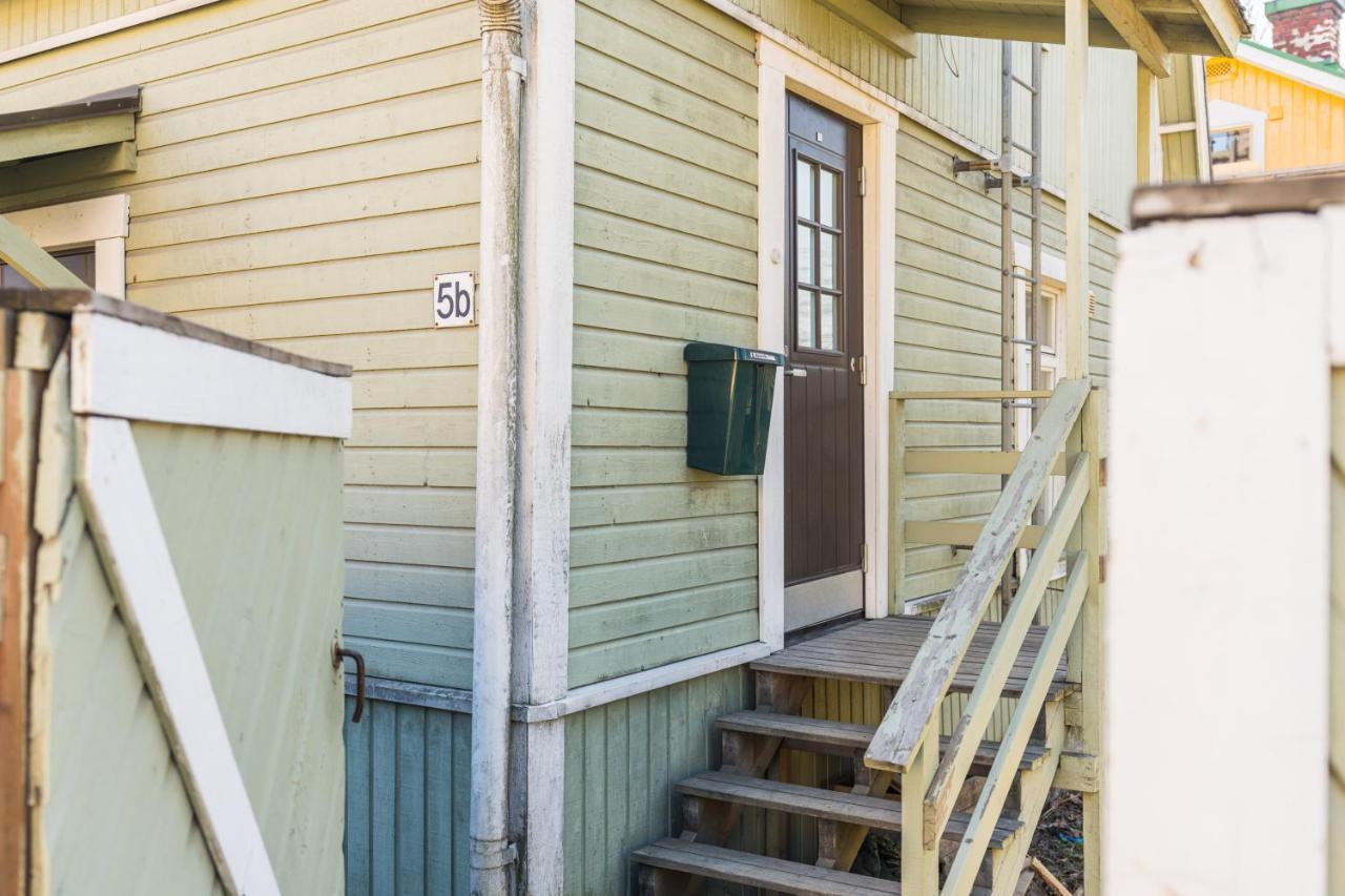 Newly Renovated Apartment In A Woodenhouse From 1910 In Martti! Turku Luaran gambar