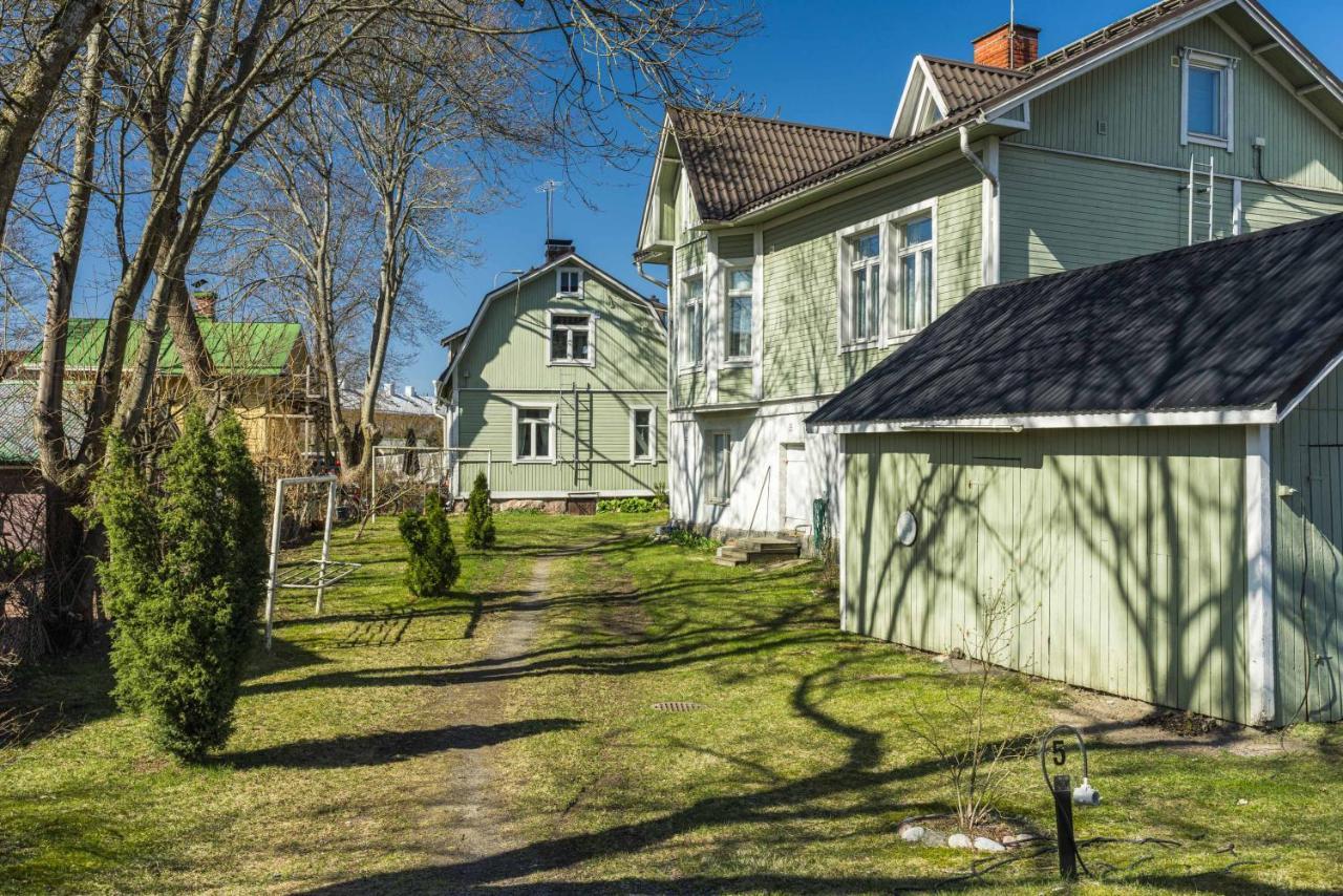 Newly Renovated Apartment In A Woodenhouse From 1910 In Martti! Turku Luaran gambar